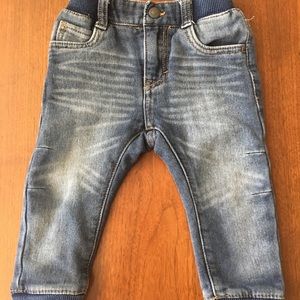 Levi’s infant knit joggers